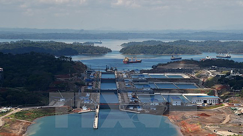 Dự án mở rộng, nâng cấp kênh đào Panama tại âu thuyền Gatun ở Colon, Panama. (Nguồn: AFP/TTXVN)