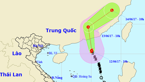 Vị trí và hướng di chuyển của cơn bão số 1 - Merbok. Ảnh: TTKTTVTW