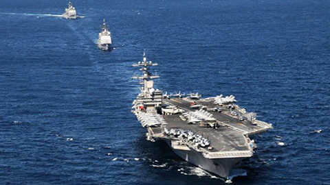 Tàu sân bay USS George H.W. Bush làm nhiệm vụ.
