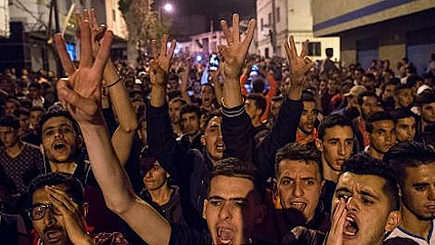 Biểu tình tại thành phố al-Hoceima ngày 28/5. Ảnh: AFP/TTXVN