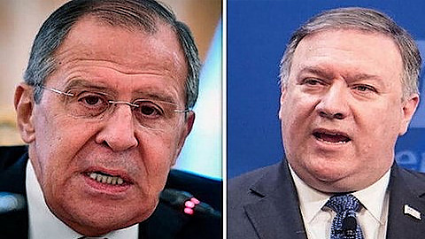 Ngoại trưởng Nga Sergei Lavrov (trái) và người đồng cấp Mỹ Mike Pompeo. Ảnh: Getty.