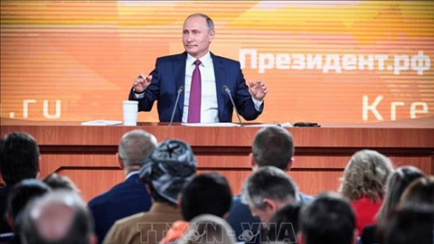 ổng thống Nga Vladimir Putin tại cuộc họp báo thường niên ở Moskva ngày 14-12-2017.