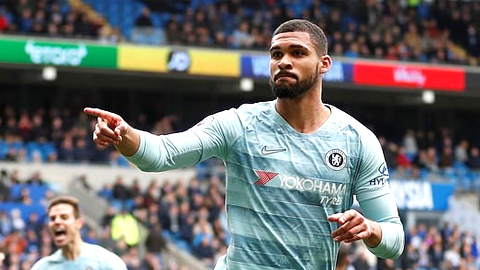 Loftus-Cheek ấn định chiến thắng 2-1 cho Chelsea.