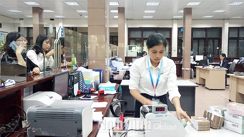 Ngân hàng Thương mại Cổ phần Công thương (Vietinbank) Chi nhánh thành phố Nam Định đẩy mạnh cung ứng khoản vay ưu đãi nhằm ngăn chặn phát sinh vi phạm pháp luật liên quan đến tín dụng đen.