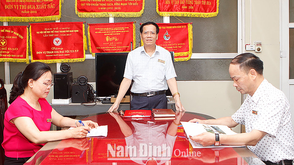 Đảng ủy Phường Bà Triệu (Thành phố Nam Định) phát huy dân chủ trong đánh giá, giới thiệu, lựa chọn nhân sự tham gia cấp ủy khóa mới.