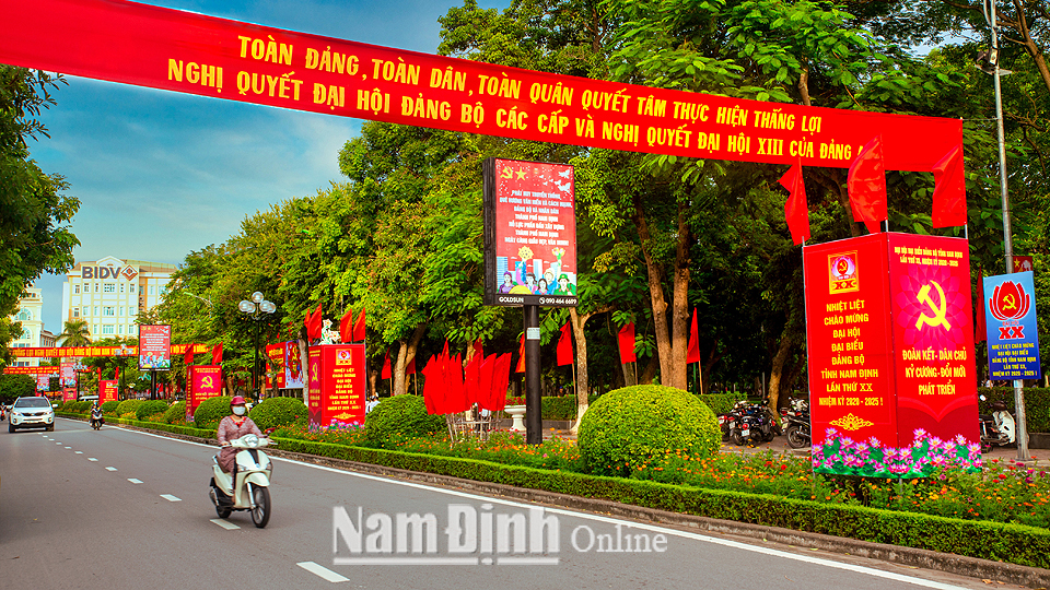 Đường Nguyễn Du (TP Nam Định). Ảnh: Viết Dư