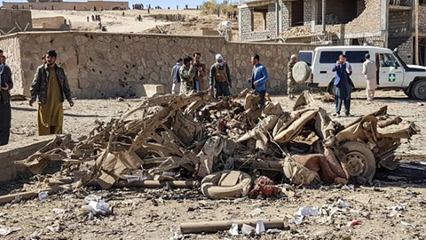 Hiện trường vụ đánh bom tại Áp-ga-ni-xtan.