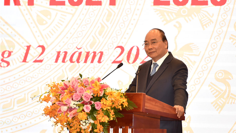 Thủ tướng Nguyễn Xuân Phúc phát biểu chỉ đạo tại Hội nghị.   Ảnh: VGP/Quang Hiếu