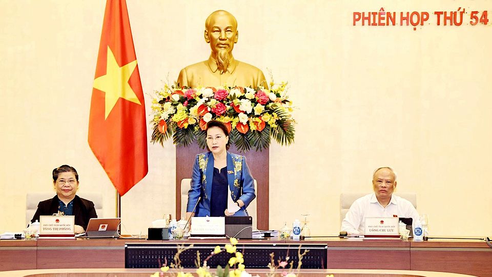 Chủ tịch Quốc hội Nguyễn Thị Kim Ngân phát biểu khai mạc phiên họp. Ảnh: Trọng Đức/TTXVN