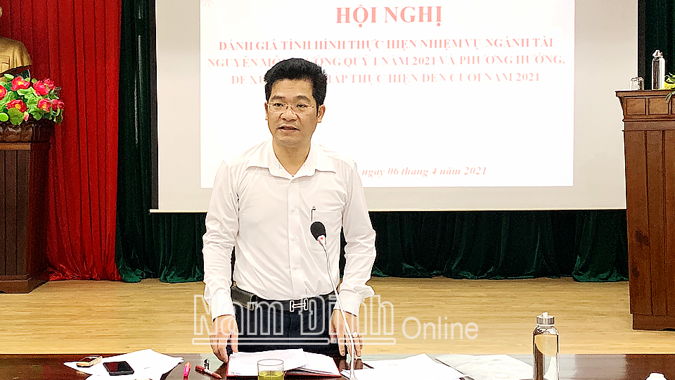 Đồng chí Trần Anh Dũng, Ủy viên Ban TVTU, Phó Chủ tịch Thường trực UBND tỉnh phát biểu kết luận hội nghị.