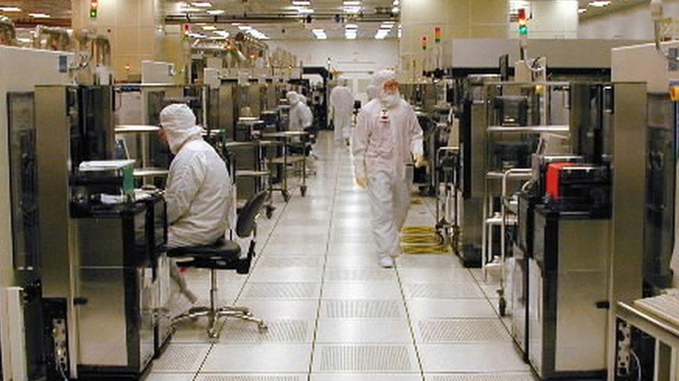 Bên trong nhà máy chíp trị giá 12 tỷ USD của TSMC ở A-ri-dô-na, Mỹ. Ảnh Oregonlive