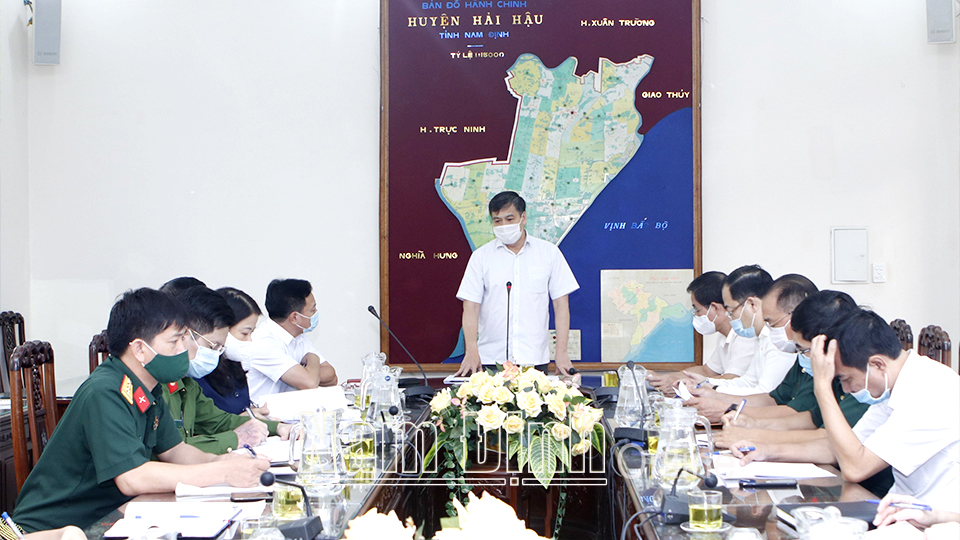 Đồng chí Trần Lê Đoài, TUV, Phó Chủ tịch UBND tỉnh phát biểu chỉ đạo tại buổi làm việc với huyện Hải Hậu. Ảnh: Việt Thắng
