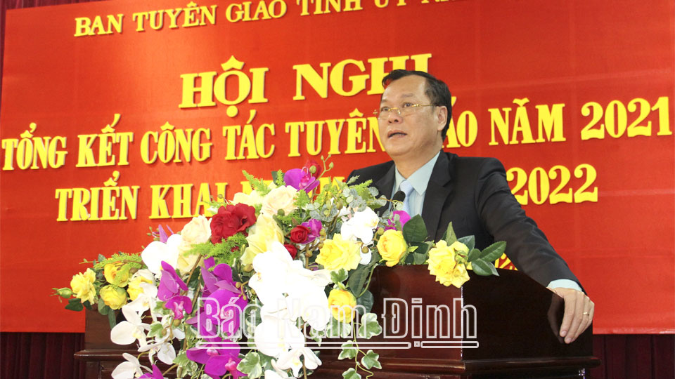 Đồng chí Lê Quốc Chỉnh, Phó Bí thư Thường trực Tỉnh ủy, Chủ tịch HĐND tỉnh, Trưởng Đoàn ĐBQH tỉnh phát biểu chỉ đạo hội nghị.