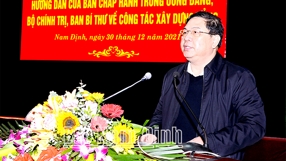 Đồng chí Bí thư Tỉnh ủy Phạm Gia Túc phát biểu kết luận hội nghị.