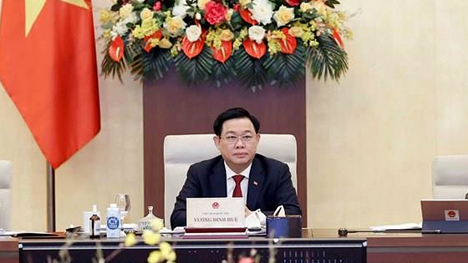 Chủ tịch Quốc hội Vương Đình Huệ phát biểu tại phiên họp. Ảnh: Doãn Tấn - TTXVN