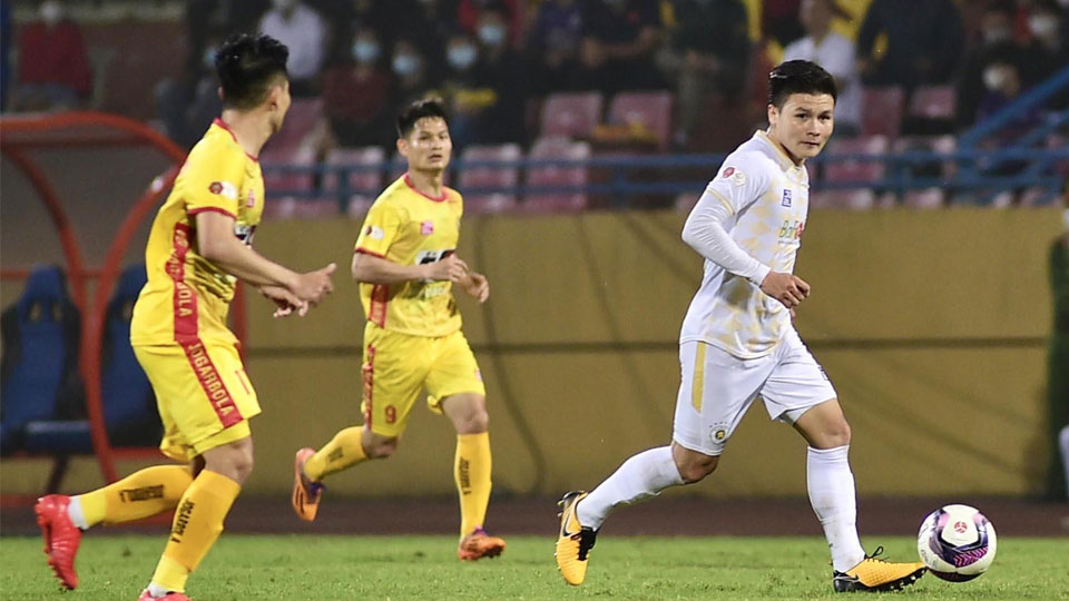 Quang Hải ghi bàn mở tỷ số ở phút 82 của trận đấu. (Ảnh: TRẦN HẢI)