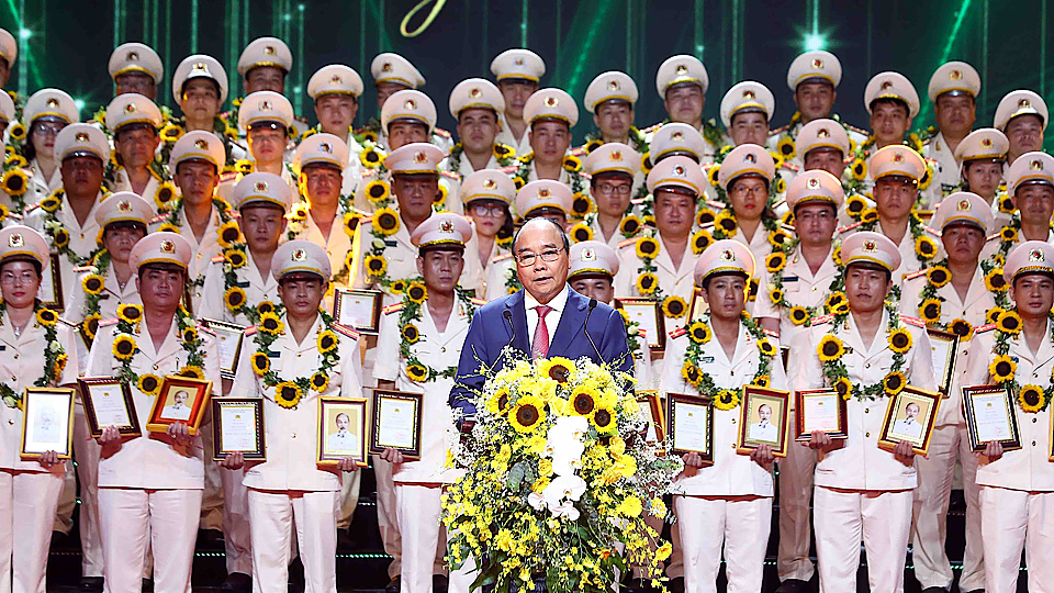 Chủ tịch nước Nguyễn Xuân Phúc phát biểu tại buổi lễ.  Ảnh: Phạm Kiên - TTXVN