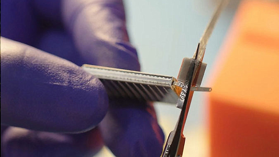 Pin Lithium-ion silicon 3D của Enovix. (Ảnh: Enovix).