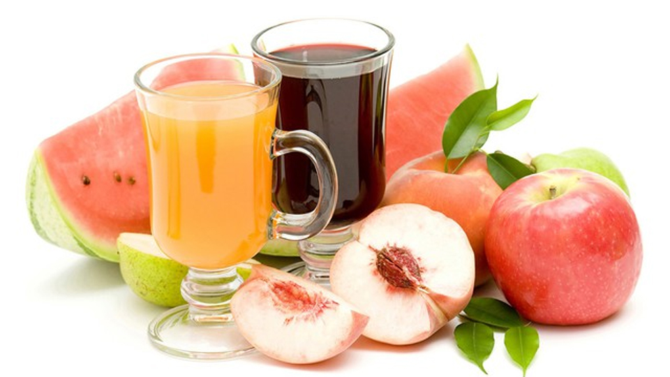 Dưa hấu, cam, đào, táo.. đều là những loại quả rất tốt cho sức khỏe.