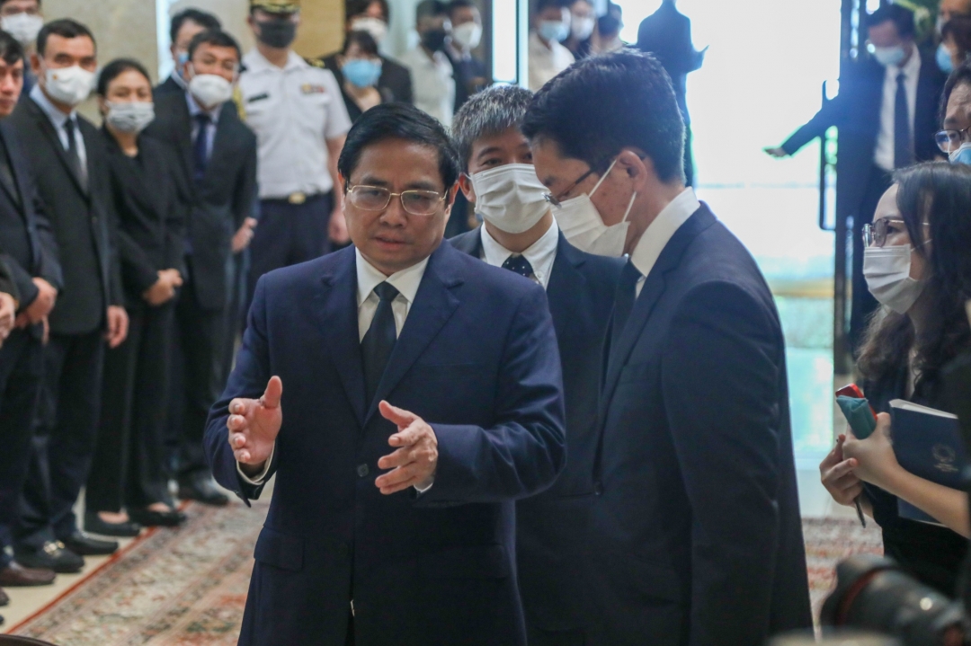 Thủ tướng Phạm Minh Chính gửi lời chia buồn tới Đại biện lâm thời Đại sứ quán Nhật Bản tại Việt Nam