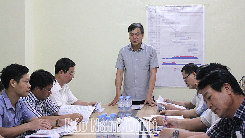 Đồng chí Trần Lê Đoài, TUV, Phó Chủ tịch UBND tỉnh phát biểu kết luận hội nghị.