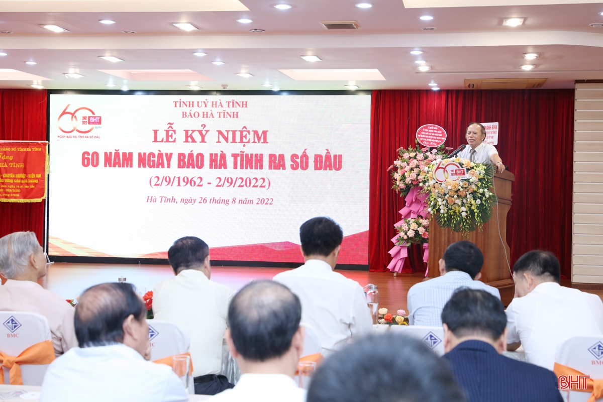 Nguyên Tổng Biên tập Báo Hà Tĩnh Lê Hữu Quý bày tỏ kỳ vọng đến thế hệ cán bộ, phóng viên trong thời kỳ mới.