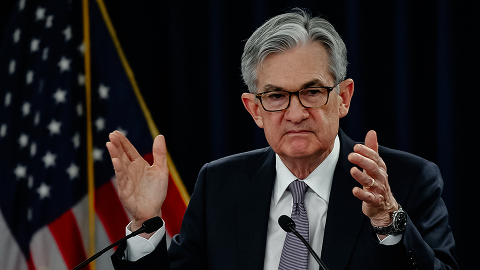 Chủ tịch Cục Dự trữ Liên bang Mỹ (Fed) Jerome Powell trong cuộc họp báo tại Washington DC.  Ảnh: THX/TTXVN