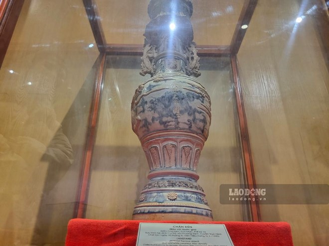 Bảo vật quốc gia - bộ chân đèn và lư hương độc bản còn nguyên vẹn ở Nam Định