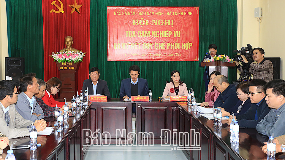 Tọa đàm trao đổi nghiệp vụ giữa 3 cơ quan Báo Hà Nam, Nam Định và Ninh Bình